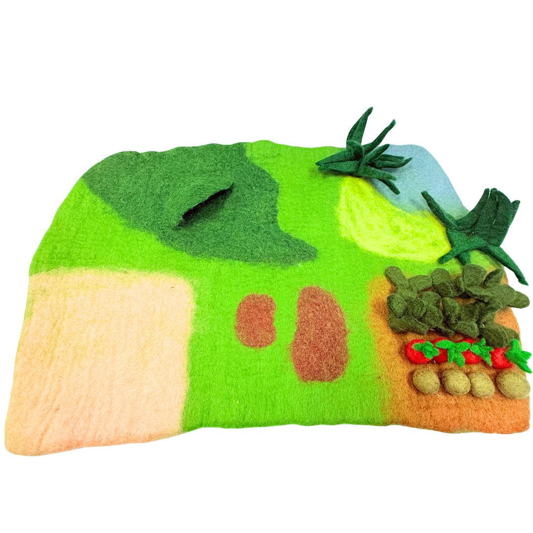 Felt farm play mat