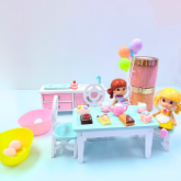 Miniature dollhouse toy set
