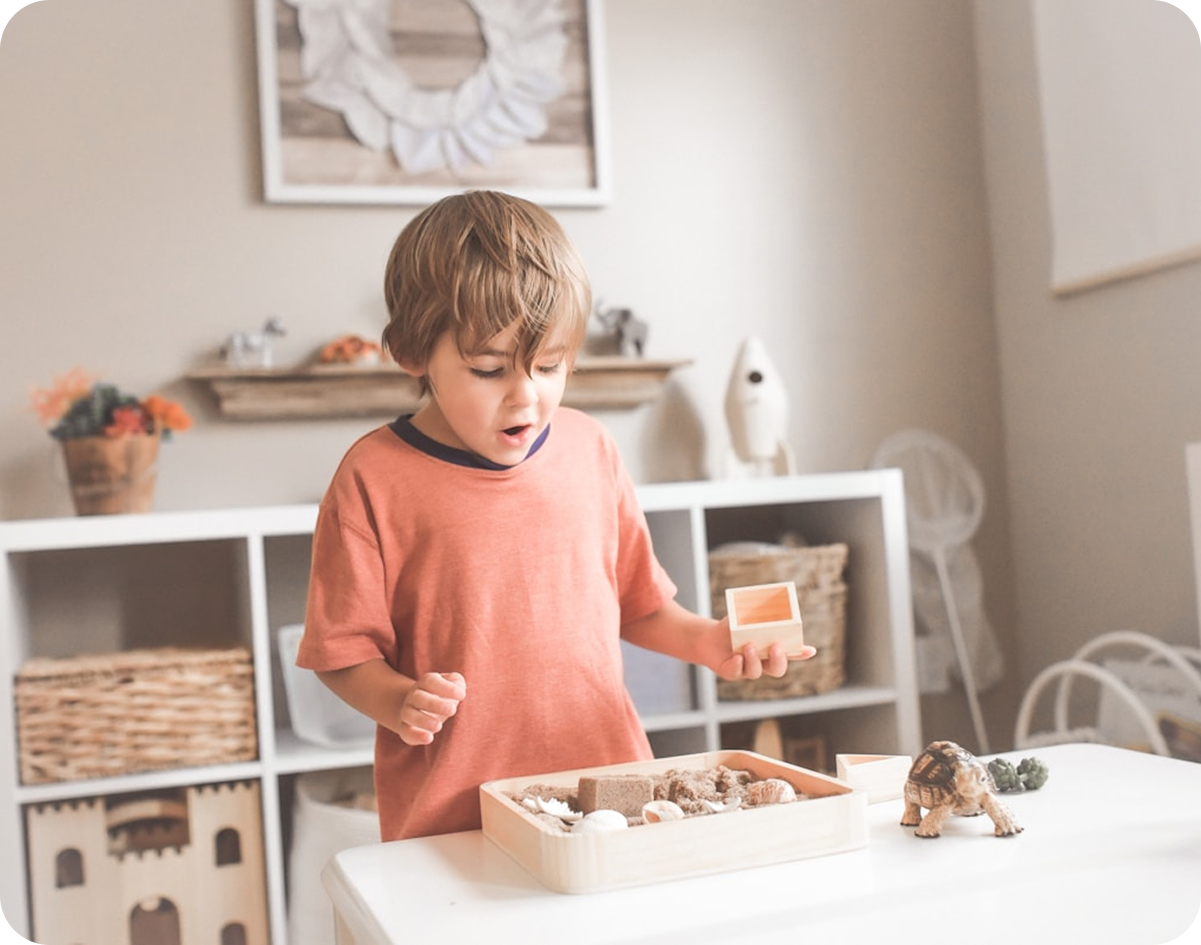 Montessori sensory play child